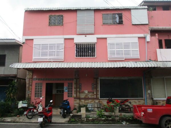 Residential building, Yasothon _photo