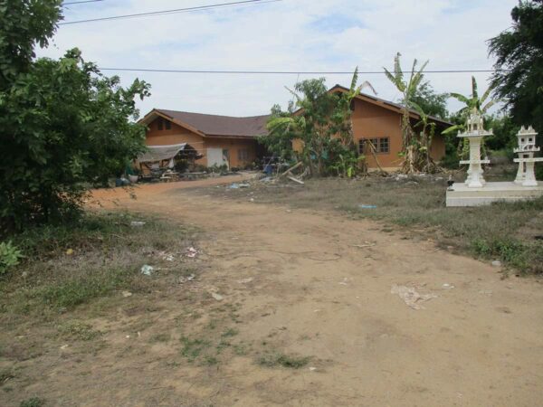 Single house, Nakhon Sawan _photo