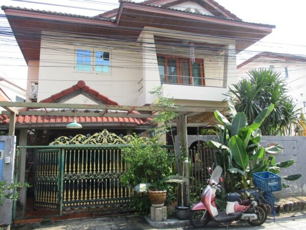 Single house, Nonthaburi _photo