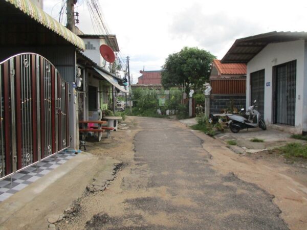 Covered building, Surat Thani _photo