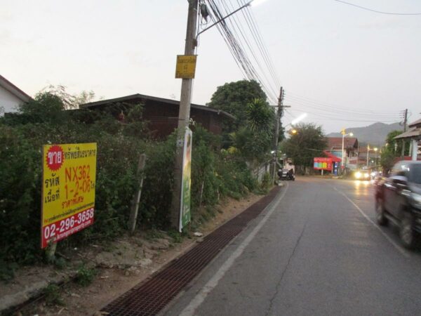 Residential building, Mae Hong Son _photo