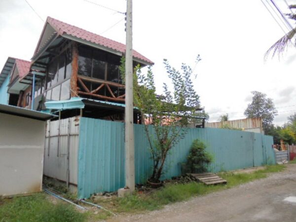 Single house, Samut Sakhon _photo