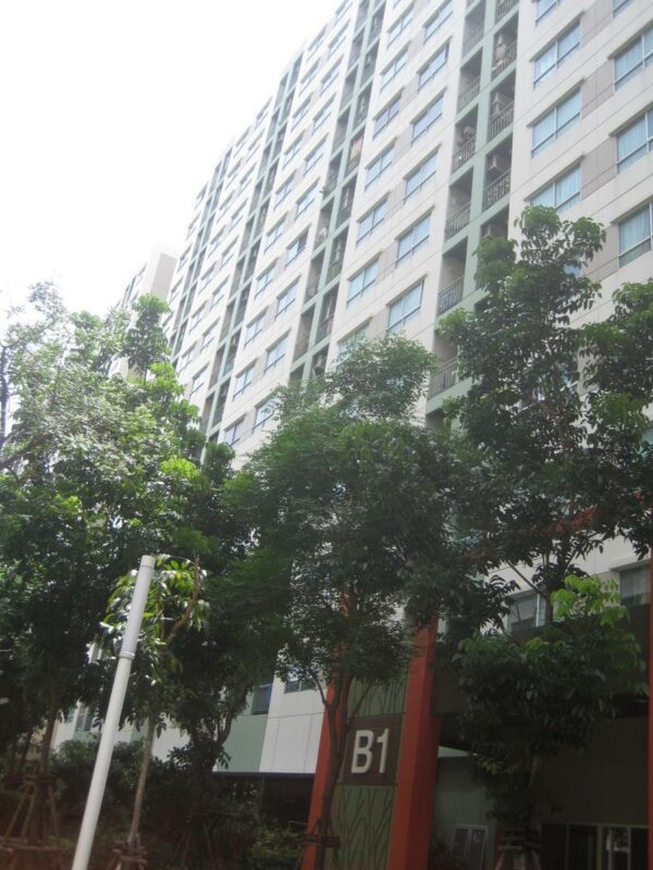 Lumphini Park Nawamin-Sri Burapha Building _photo