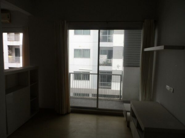 Condominium, Sukhumvit C-D _photo