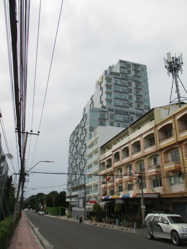 One Tower Condominium _photo