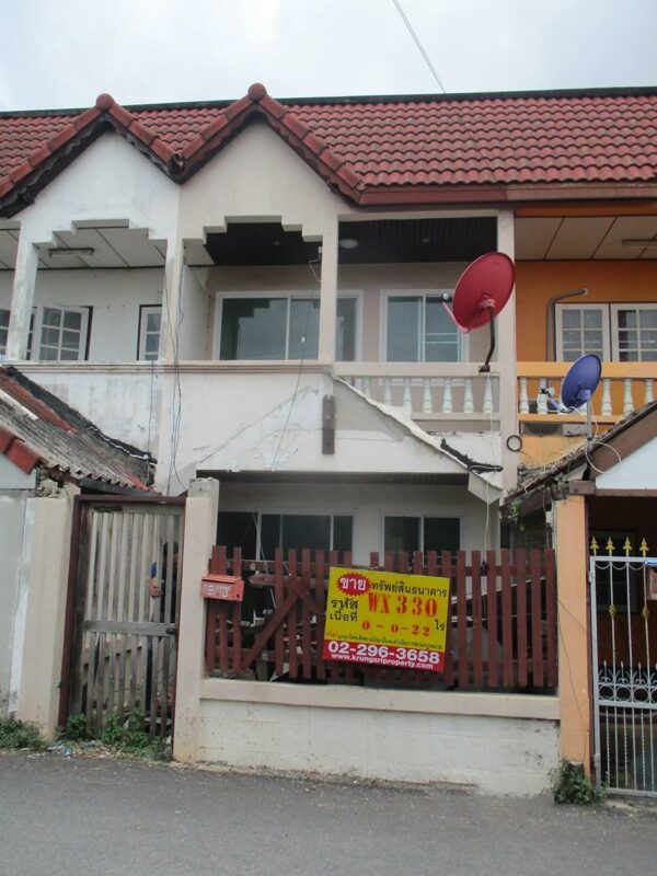 Townhouse, Ratchaburi _photo