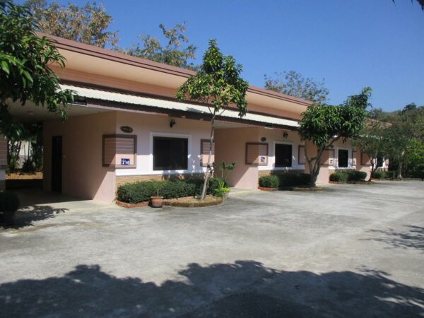 Residential building, Chiang Mai _photo