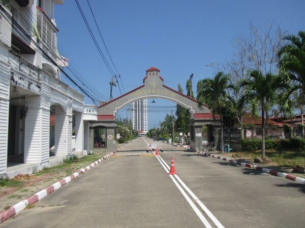 Building, Phetchaburi _photo