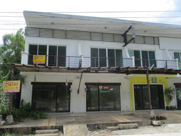 Small building, Phuket _photo