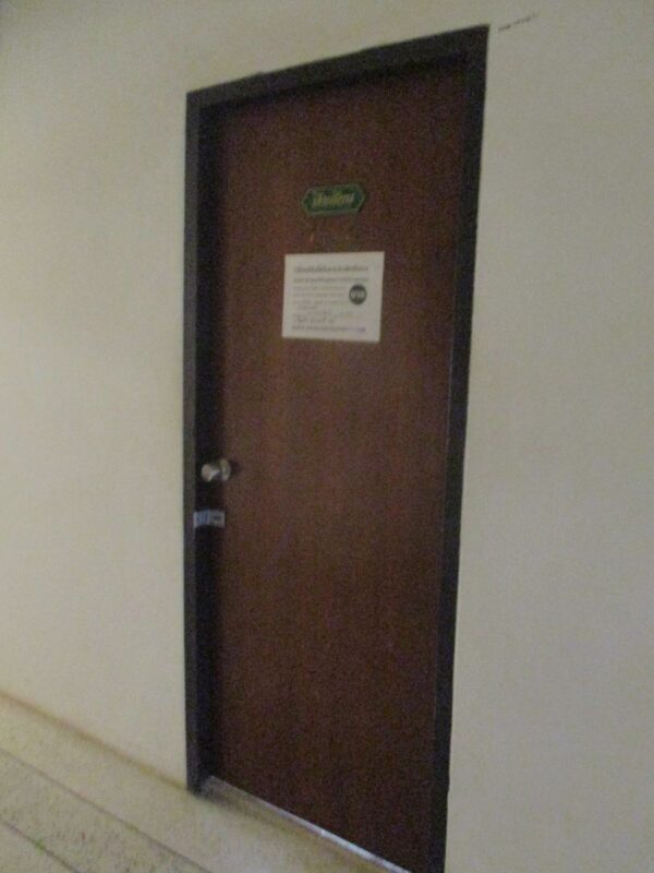 Puk Tian Beach Condominium Building _photo
